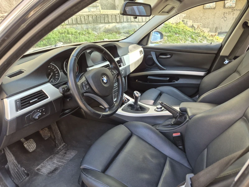 BMW 320, снимка 16 - Автомобили и джипове - 52949927