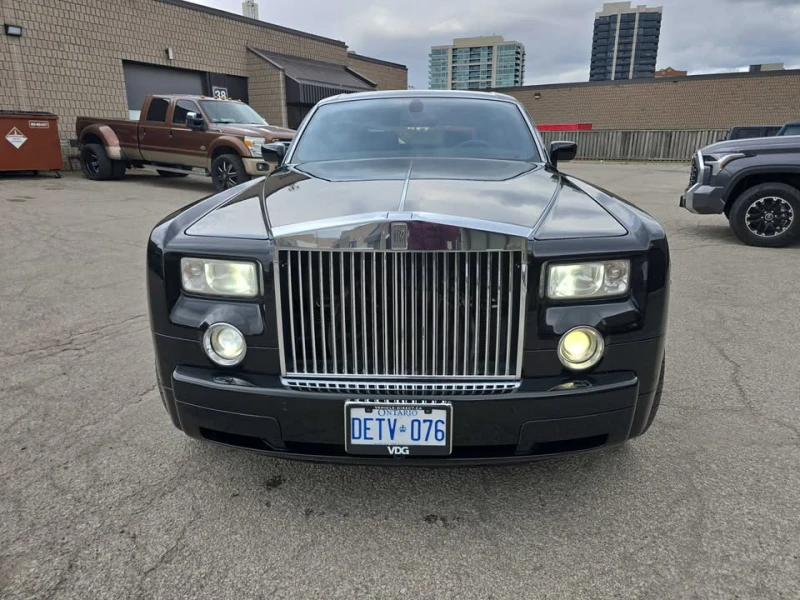 Rolls-Royce Phantom CARFAX* АВТОФИНАНСИРАНЕ* БЕЗ ПЪРВОНАЧАЛНА ВНОСКА* , снимка 2 - Автомобили и джипове - 52952277