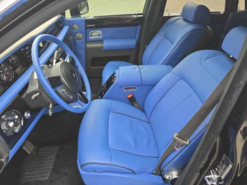 Rolls-Royce Phantom CARFAX* АВТОФИНАНСИРАНЕ* БЕЗ ПЪРВОНАЧАЛНА ВНОСКА* , снимка 11 - Автомобили и джипове - 52952277
