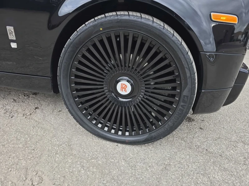 Rolls-Royce Phantom CARFAX* АВТОФИНАНСИРАНЕ* БЕЗ ПЪРВОНАЧАЛНА ВНОСКА* , снимка 14 - Автомобили и джипове - 52952277