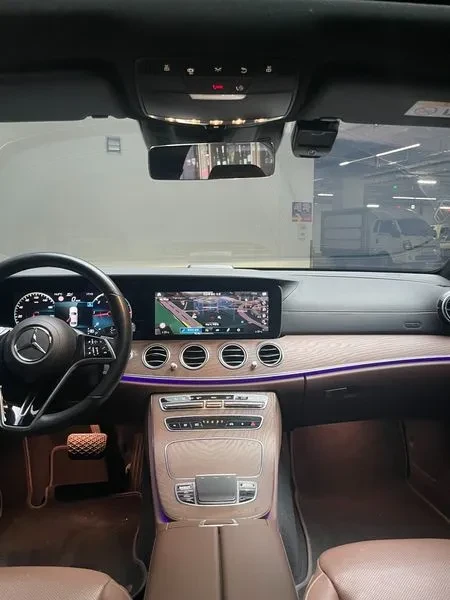 Mercedes-Benz E 220 Exclusive, снимка 6 - Автомобили и джипове - 54892226
