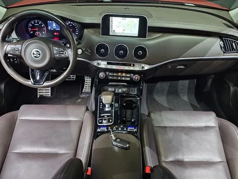 Kia Stinger 2.0 TURBO PLATINUM* ���������* �������* ���������* | Mobile.bg � ����������� 7