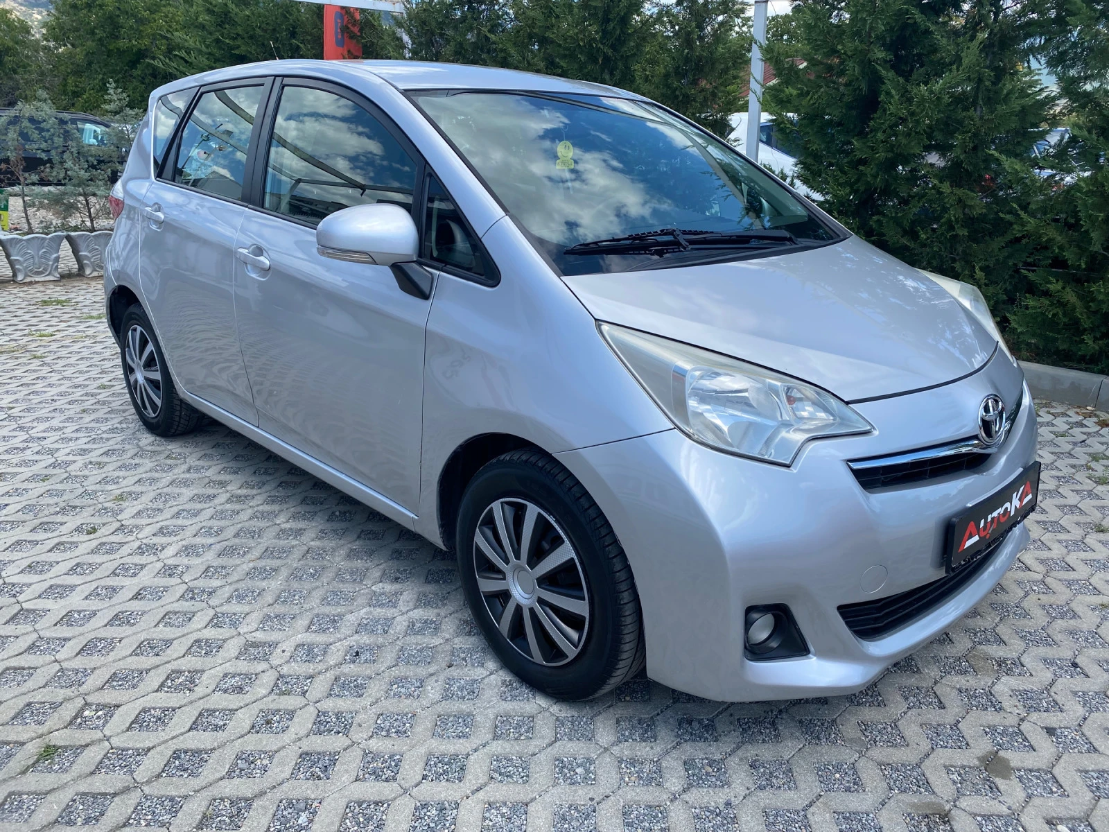 Toyota Verso S 1.3VVT-I-99кс= КАМЕРА= 169х.км= 6СКОРОСТИ= EURO 5B - изображение 2