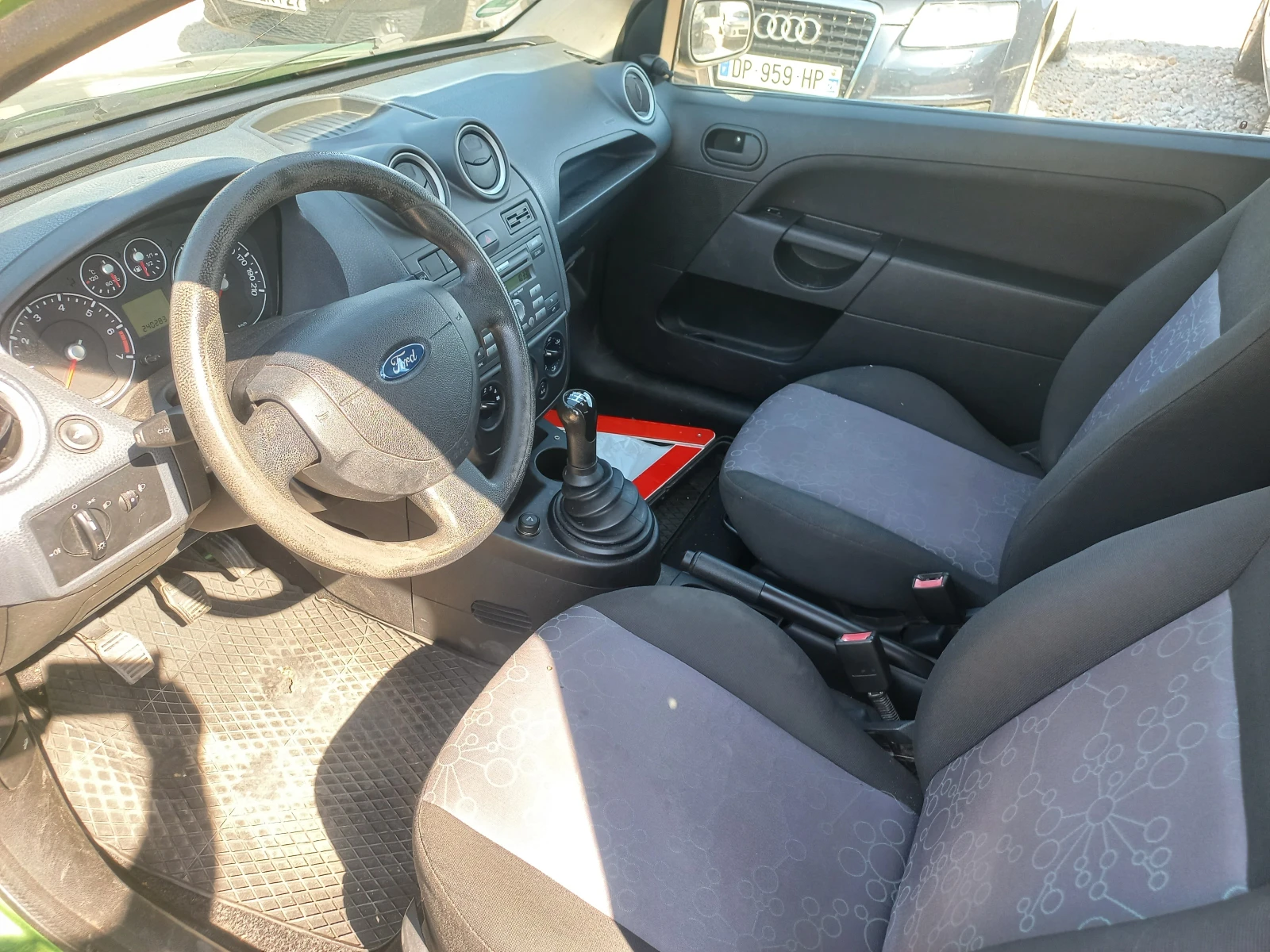 Ford Fiesta 1.3 бензин facelift  - изображение 7