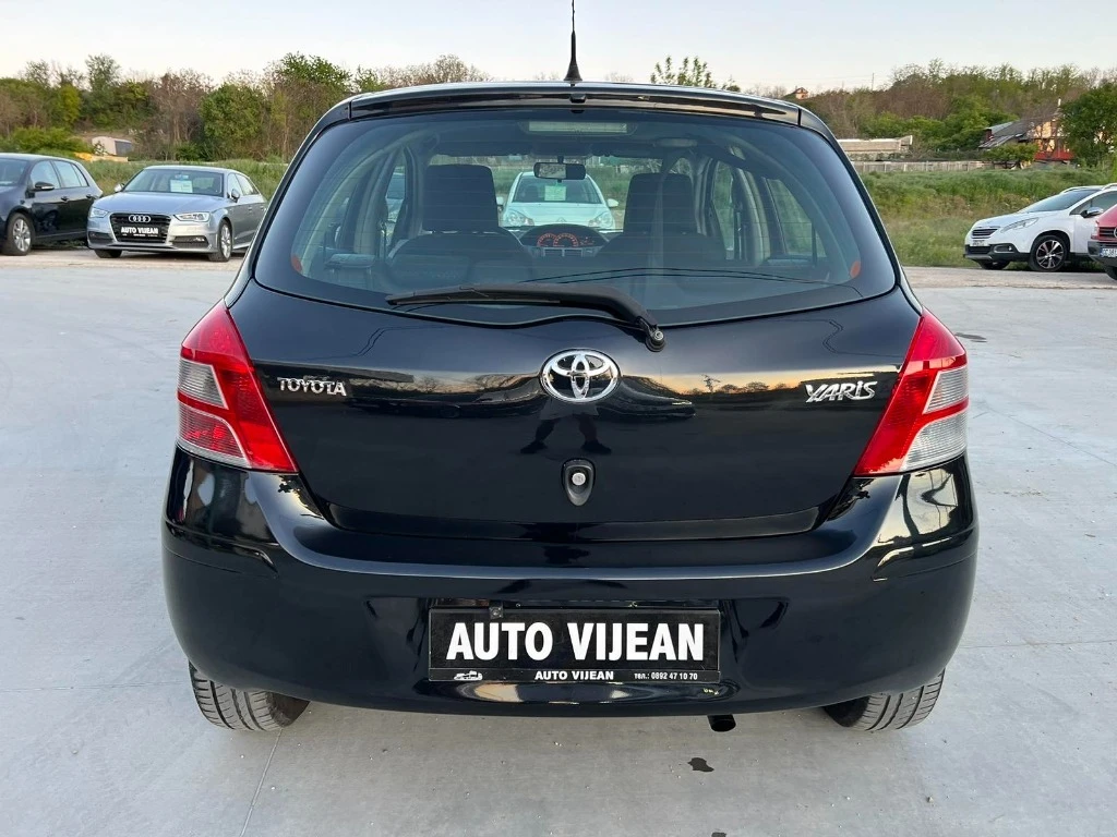 Toyota Yaris 1.3i-БЕНЗИН-101-КОНЯ - изображение 5