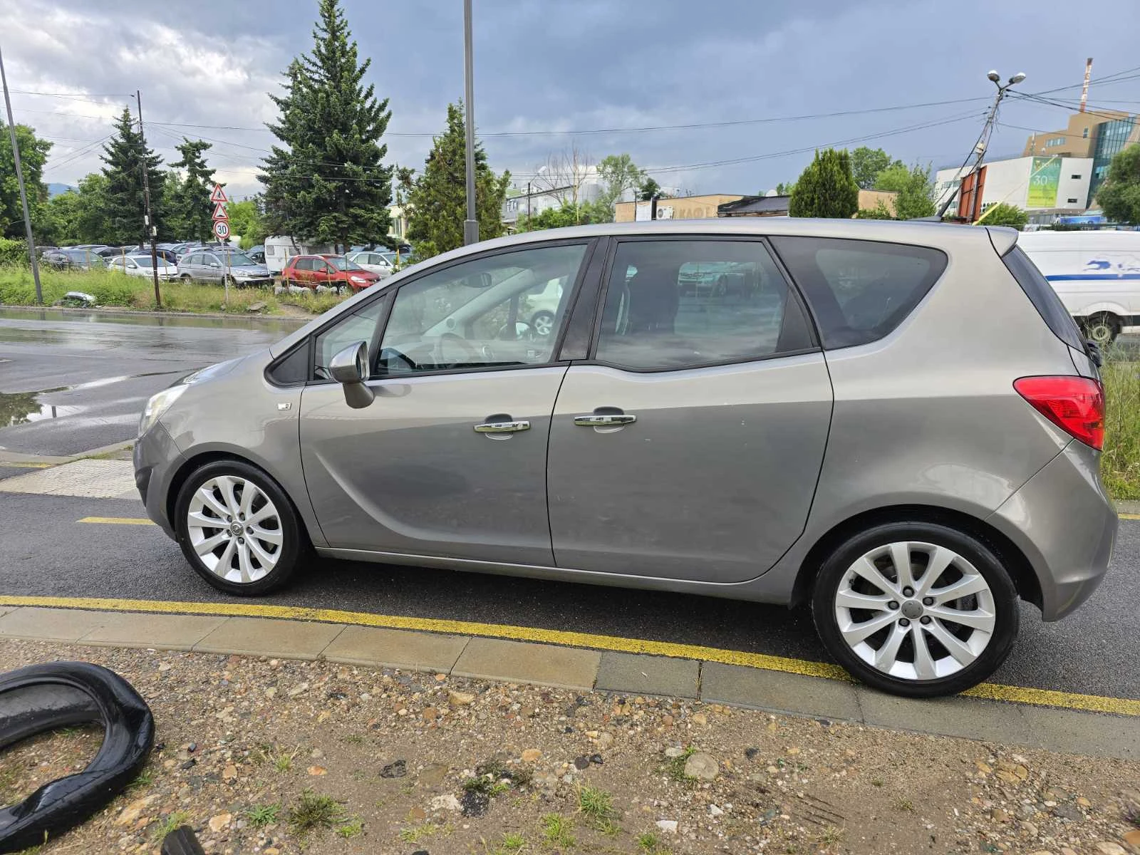 Opel Meriva 1.7CDTI  COSMO - изображение 6