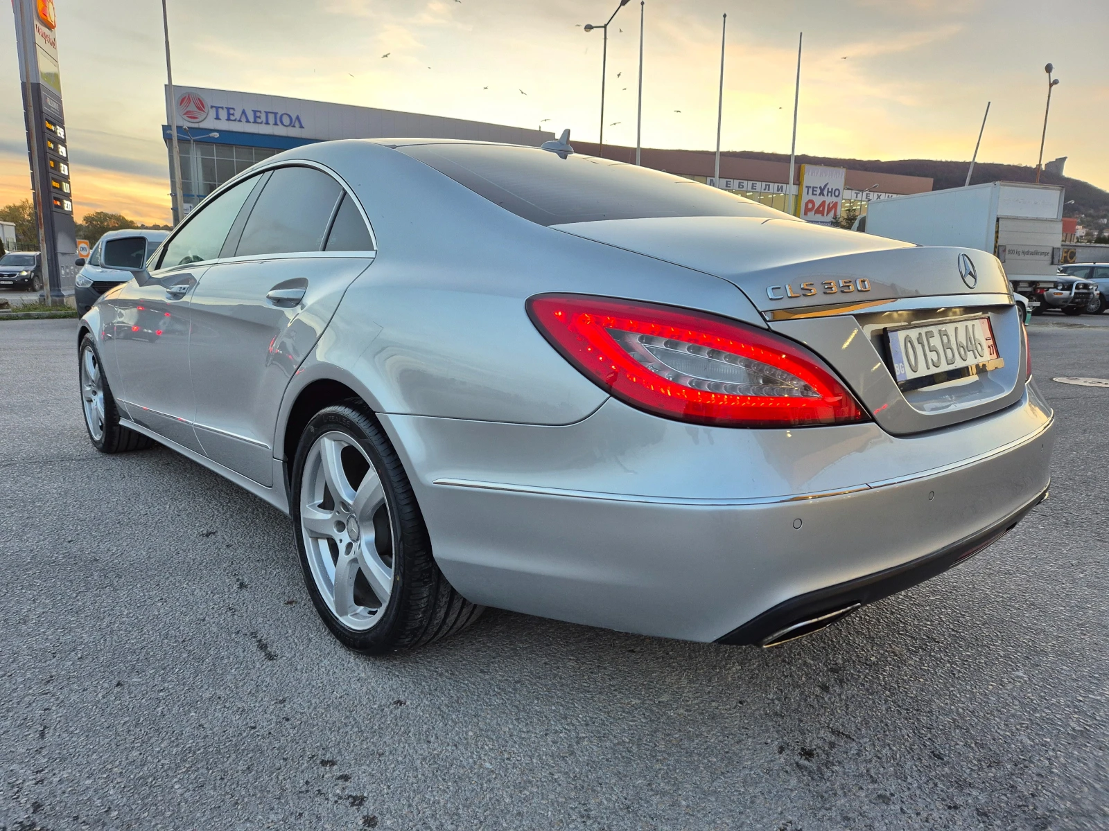 Mercedes-Benz CLS 350 350CDI V6.265ks Distronic  | Mobile.bg   7