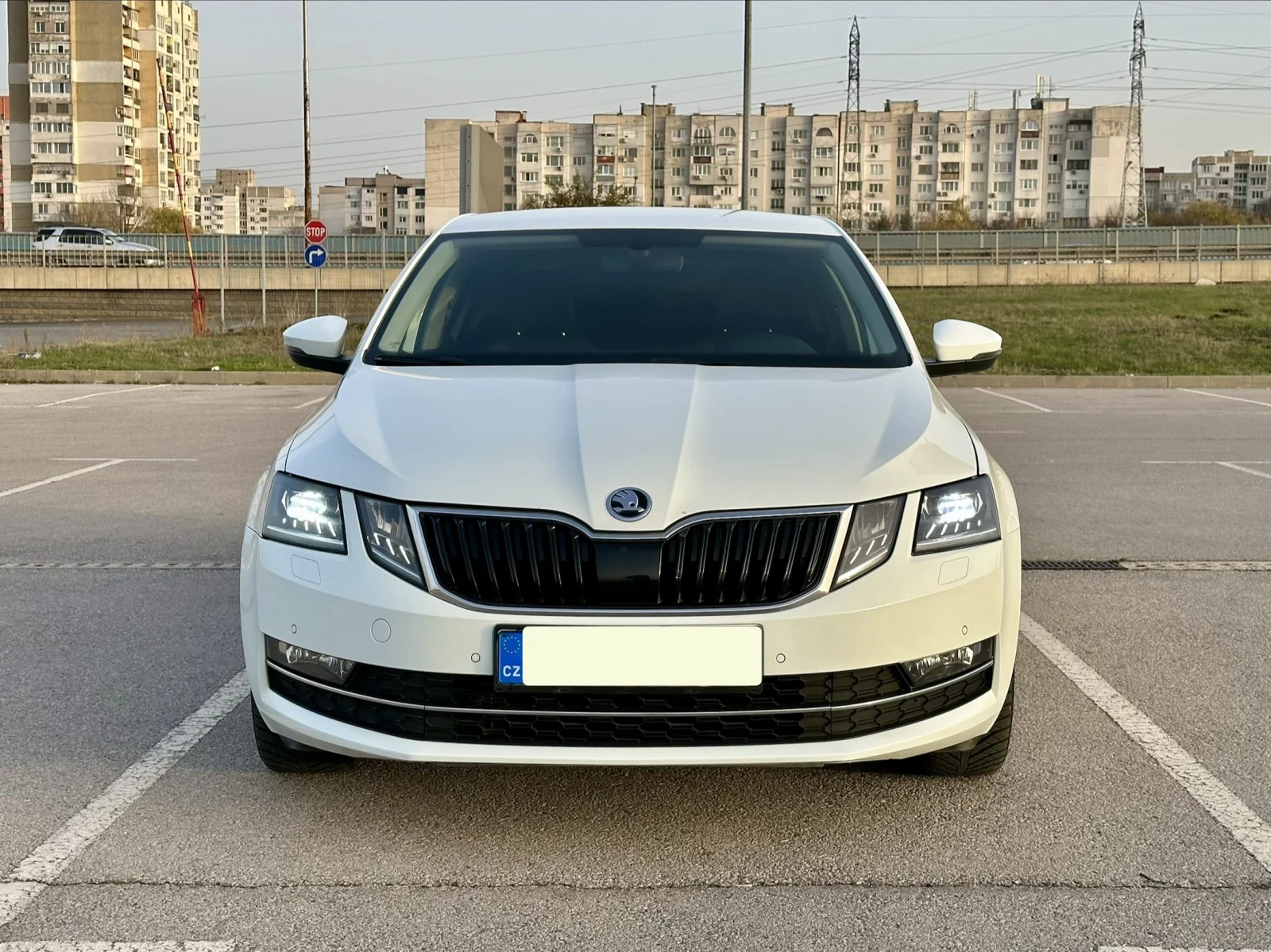 Skoda Octavia FACE LIFT | FULL LED | KEY LESS | AMBIENT | Mobile.bg   1