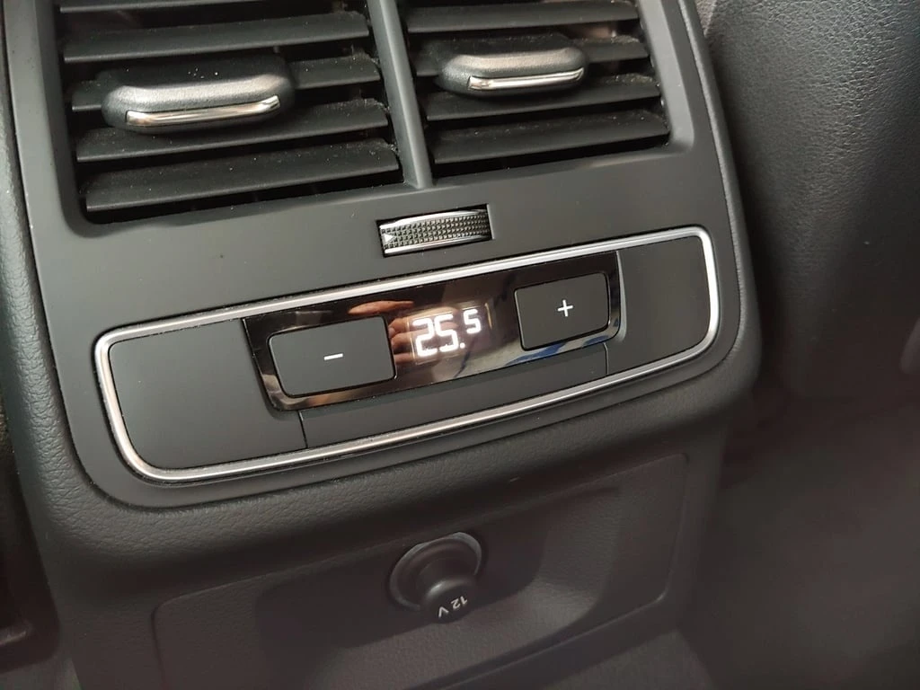 Audi A4 * Progressiv 2.0L AWD | SUNROOF | NAV | HTD SEATS  | Mobile.bg � ����������� 15