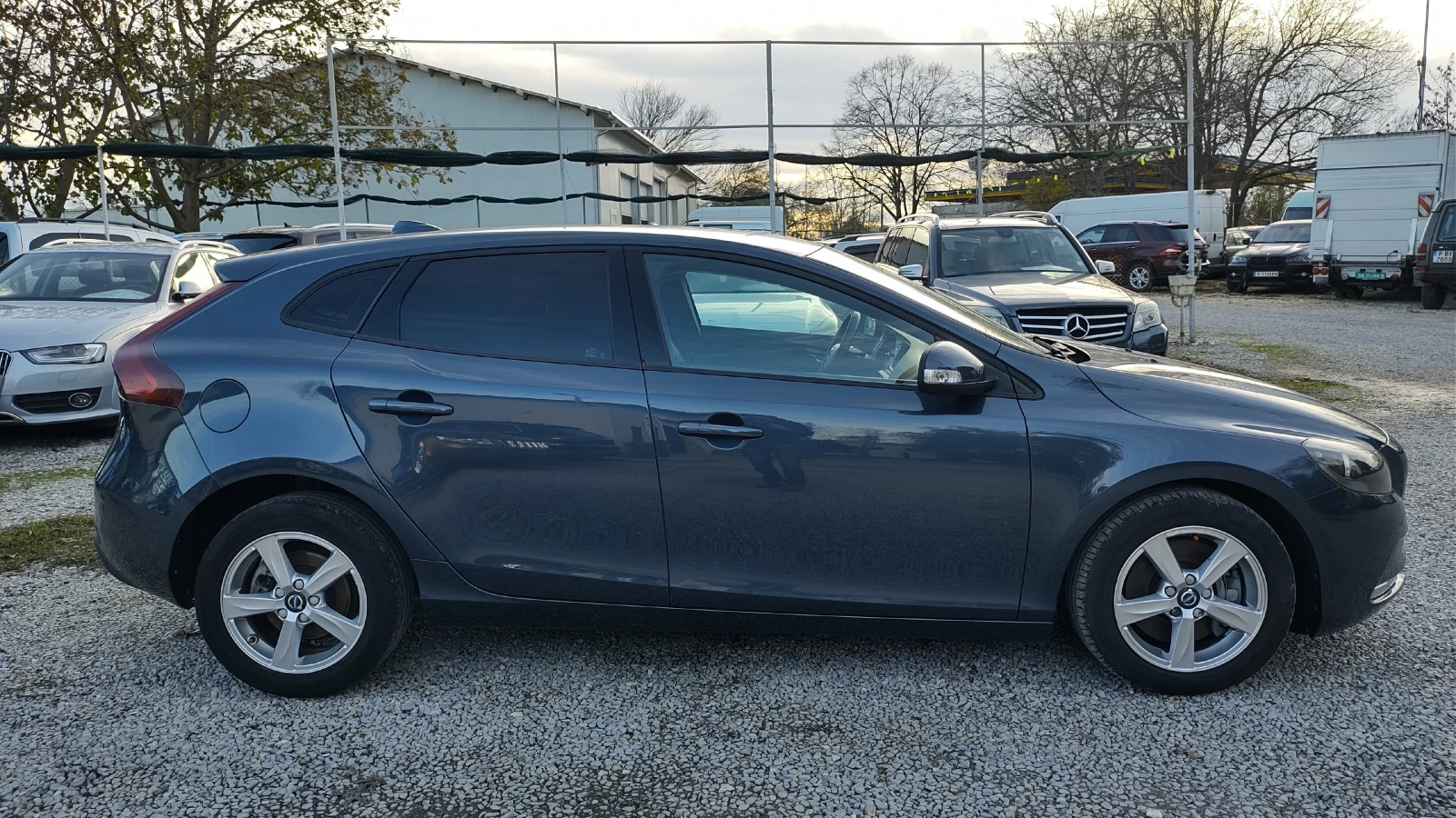 Volvo V40 Кожа/Нави/2.0d - изображение 5