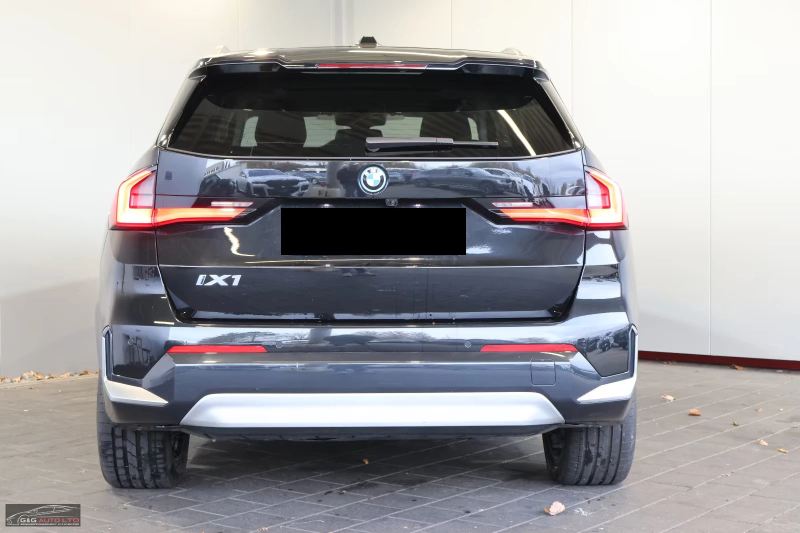 BMW iX1 30/xDRIVE/313HP/HUD/PANO/360/H&K/19/226z | Mobile.bg � ����������� 6