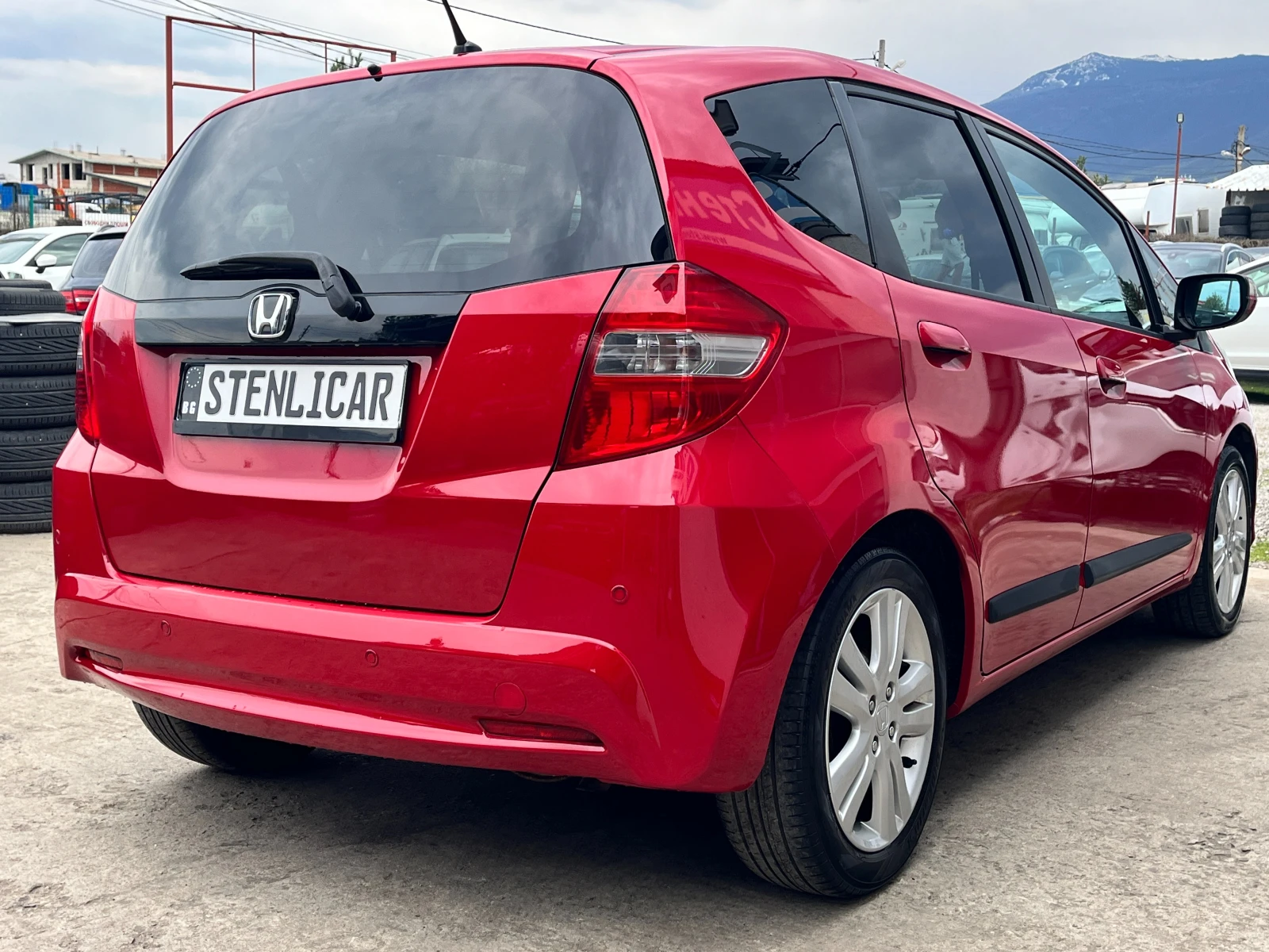 Honda Jazz 1.4i EXCLUSIVE - АВТОМАТИК, снимка 6 - Автомобили и джипове - 54260506