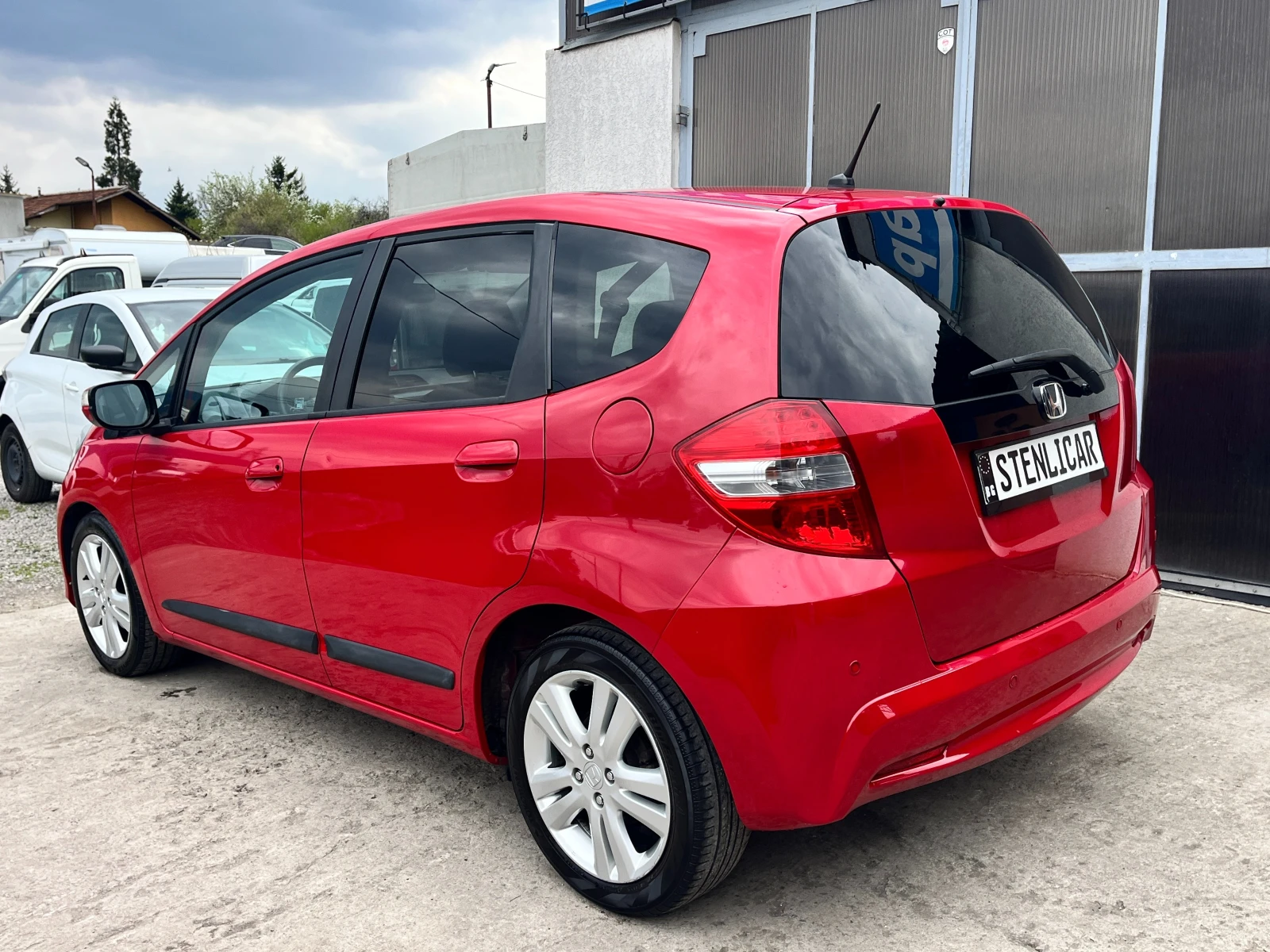 Honda Jazz 1.4i EXCLUSIVE - АВТОМАТИК, снимка 8 - Автомобили и джипове - 54260506