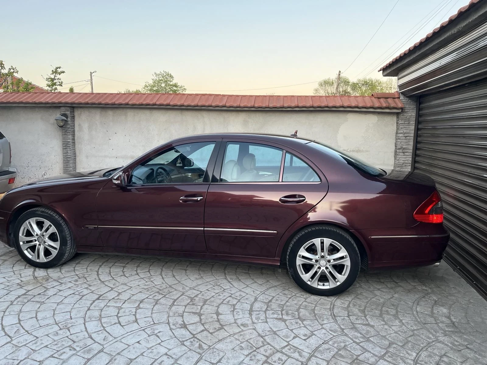 Mercedes-Benz E 280 2.8cdi, снимка 4 - Автомобили и джипове - 54322818