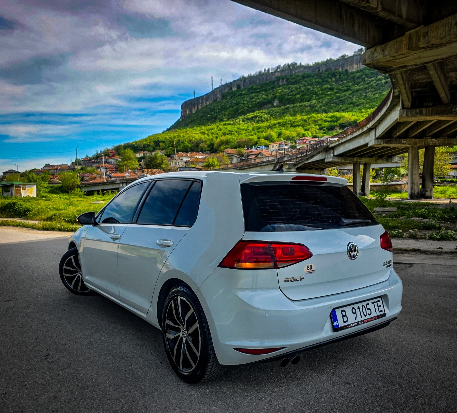 VW Golf = R-Line= 2.0TDI= РЕКАРО= , снимка 5 - Автомобили и джипове - 54459250