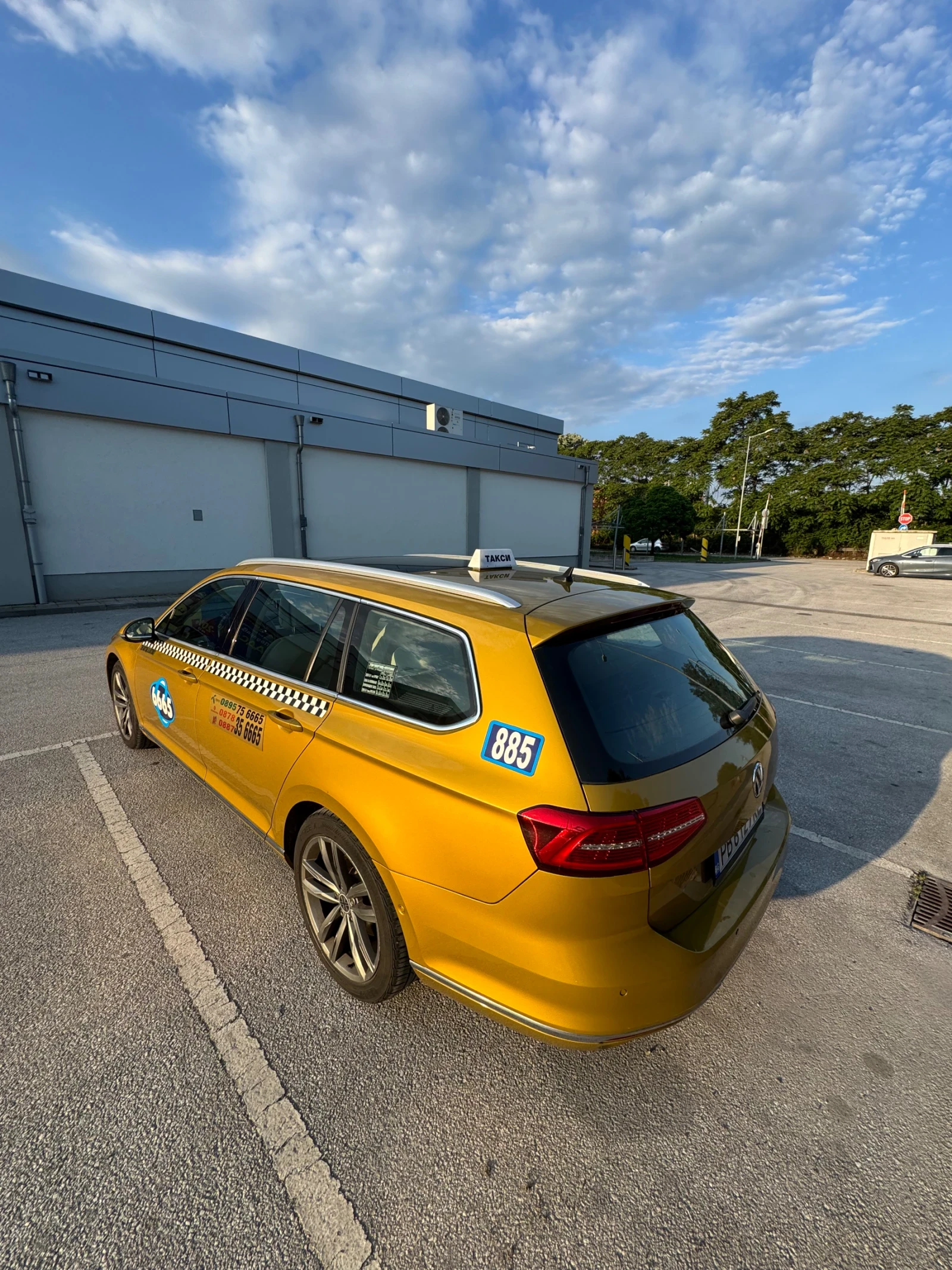 VW Passat, снимка 6 - Автомобили и джипове - 54676174