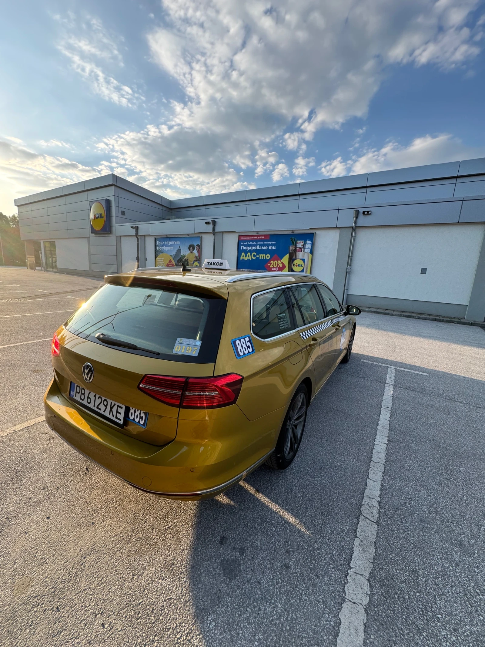 VW Passat, снимка 5 - Автомобили и джипове - 54676174