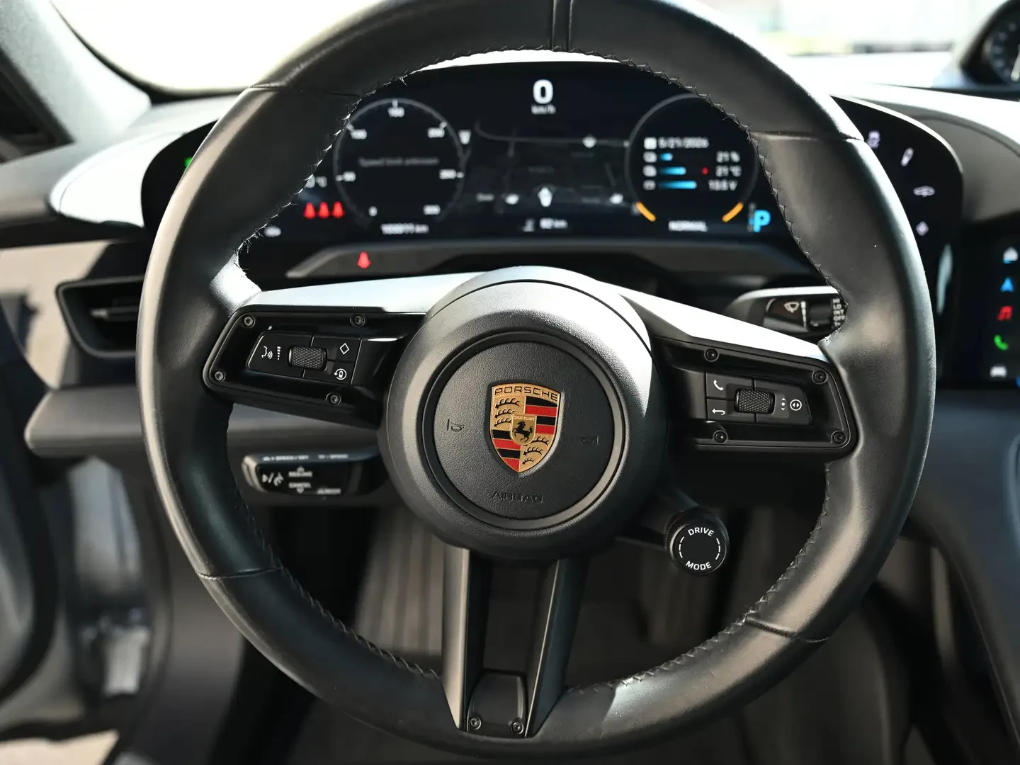 Porsche Taycan 4S| EXTENDED RANGE BATTERY* BOSE* ОБДУХ, снимка 11 - Автомобили и джипове - 54700292