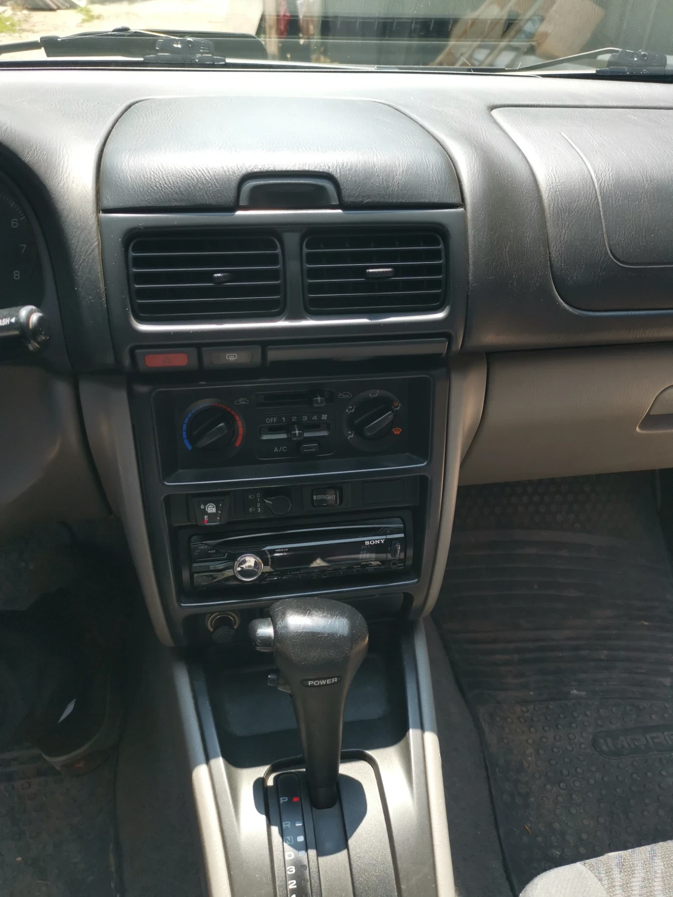 Subaru Impreza Седан, снимка 8 - Автомобили и джипове - 55145397