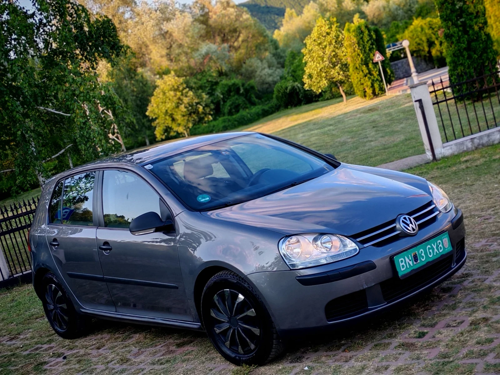 VW Golf 1.9TDI(105)* COMFORT-EDITION* НОВ ВНОС* , снимка 9 - Автомобили и джипове - 55179587