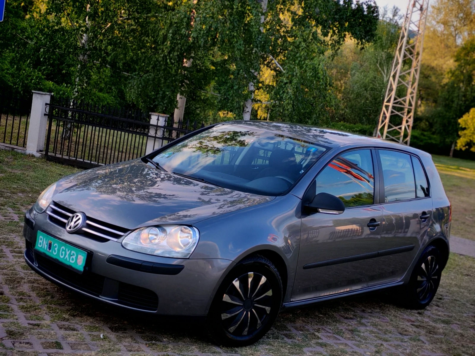 VW Golf 1.9TDI(105)* COMFORT-EDITION* НОВ ВНОС* , снимка 3 - Автомобили и джипове - 55179587
