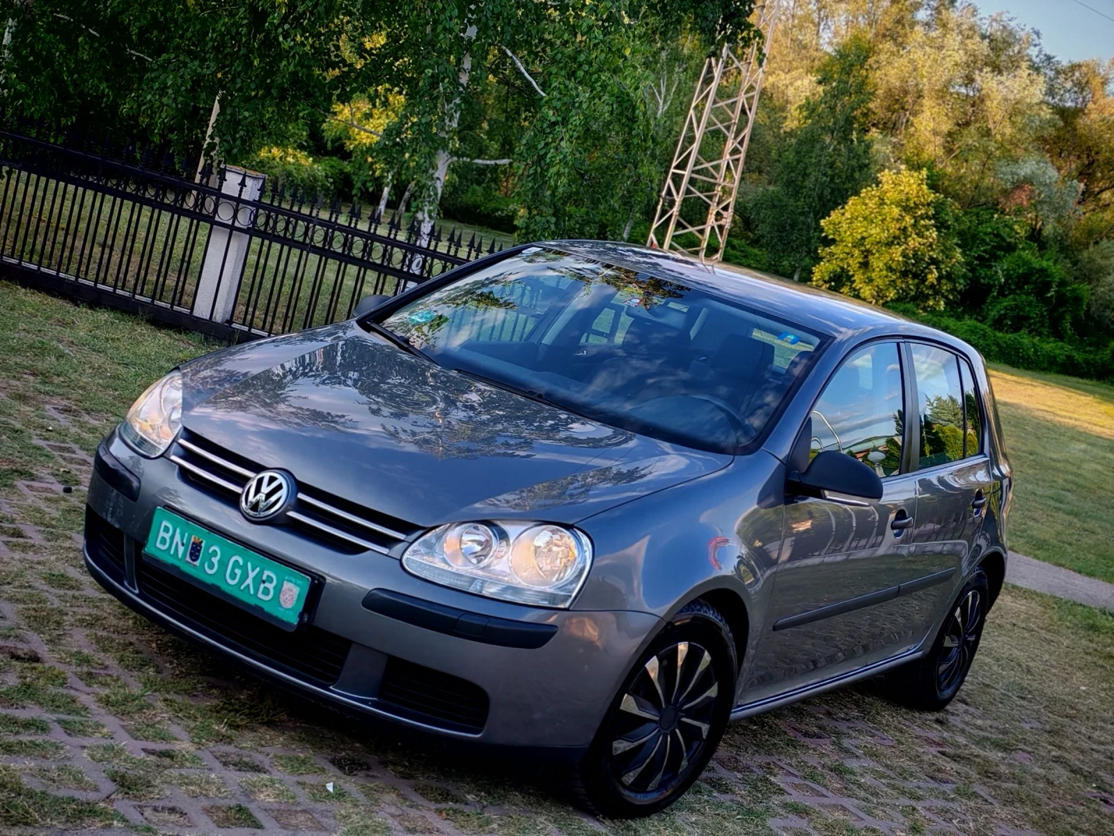 VW Golf 1.9TDI(105)* COMFORT-EDITION* НОВ ВНОС* , снимка 2 - Автомобили и джипове - 55179587