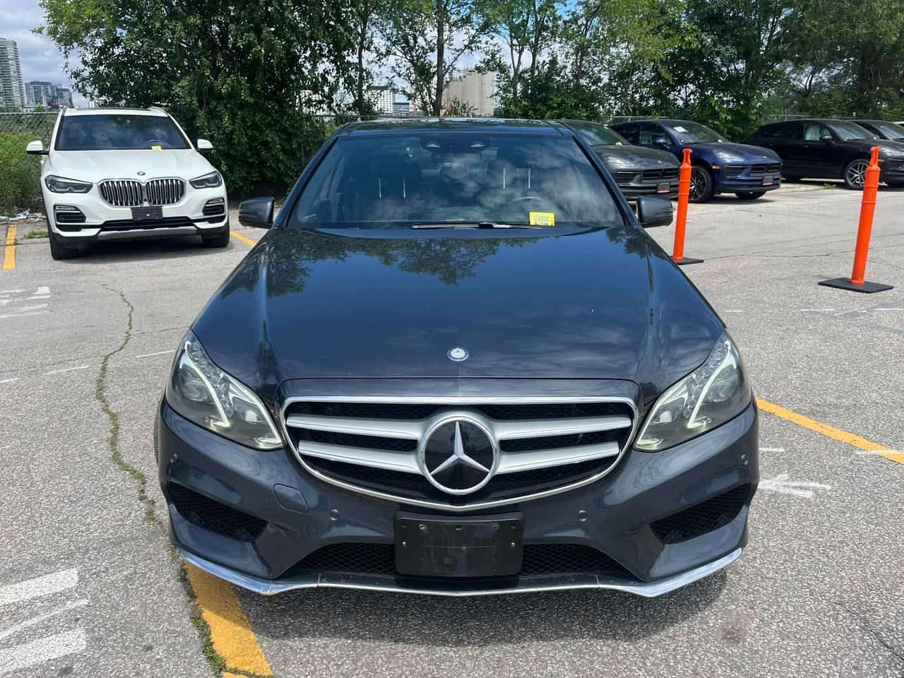 Mercedes-Benz E 400 АМГ ПАКЕТ/КЛИП/ХАРМАН/ПАНО/ПОДГРЕВ/ШИТО ТАБЛО, снимка 2 - Автомобили и джипове - 55193894