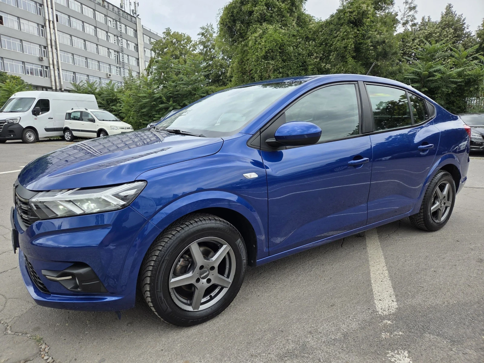 Dacia Logan AUTOMATIC, снимка 2 - Автомобили и джипове - 55406596