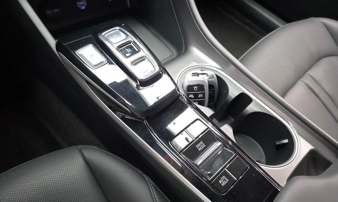 Hyundai Sonata 2.0 LPG Style  * koreiskikoli.bg * , снимка 9 - Автомобили и джипове - 55846392