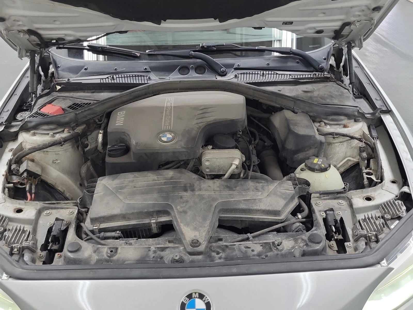 BMW 228 228I XDRIVE / RED INT / PANO / ПОДГРЕВИ, снимка 16 - Автомобили и джипове - 55847396