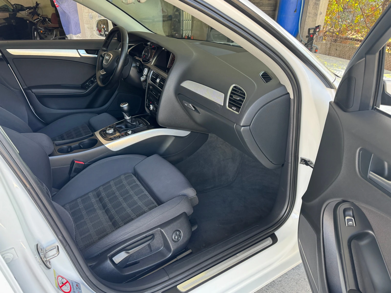Audi A4 2.0TDI-177кс, снимка 13 - Автомобили и джипове - 56252742