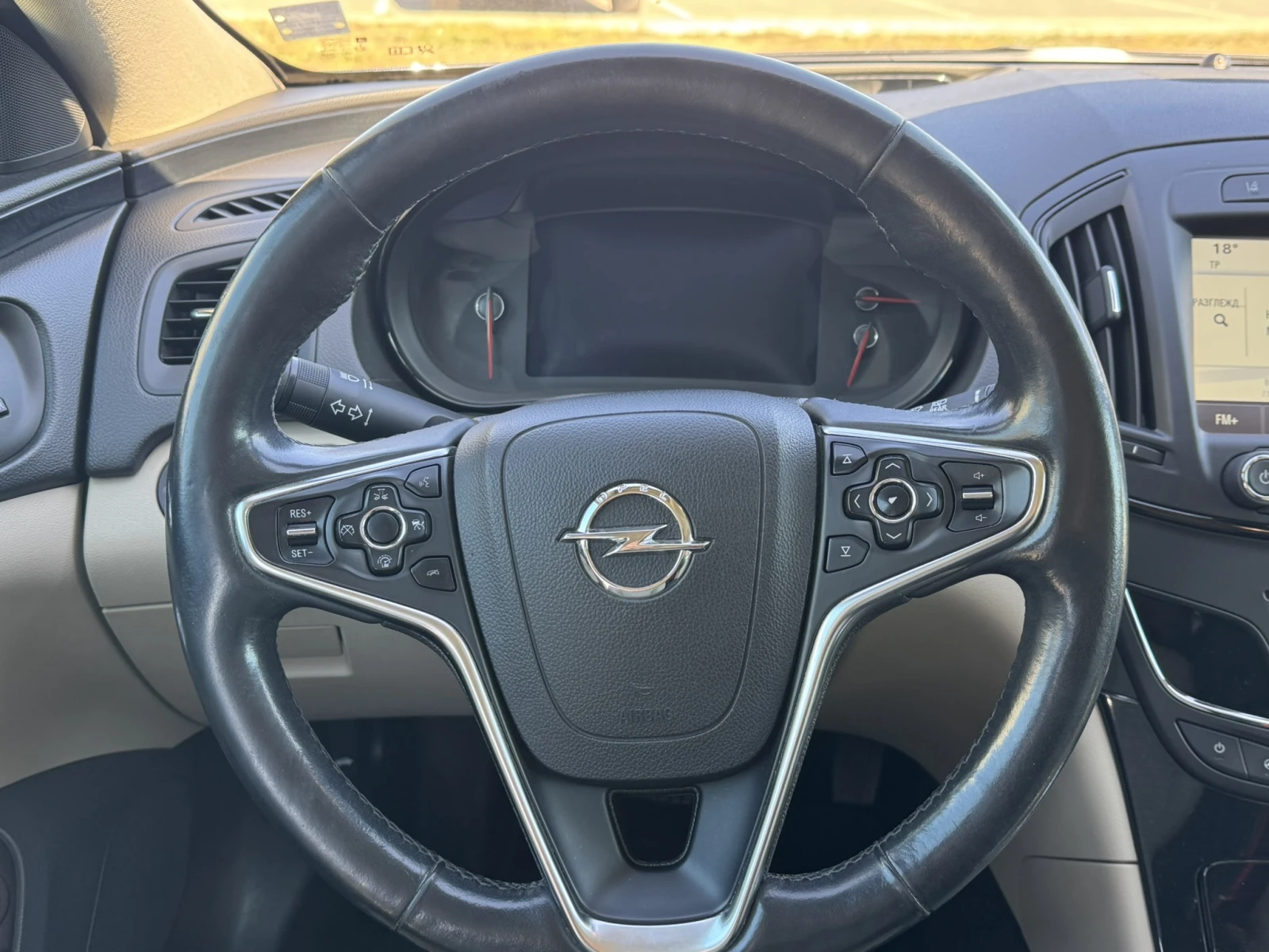 Opel Insignia, снимка 10 - Автомобили и джипове - 56372914