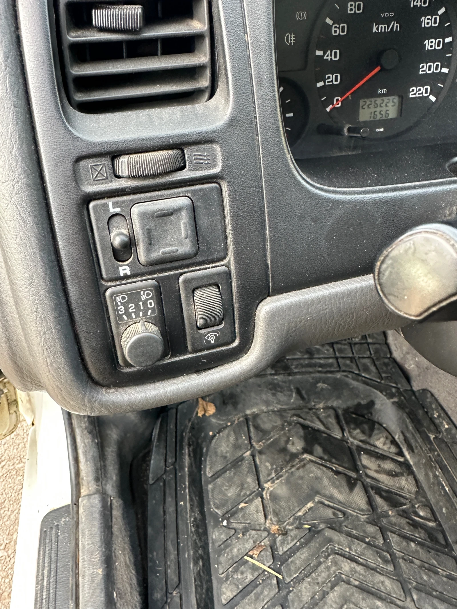 Nissan Primera, снимка 6 - Автомобили и джипове - 56644119