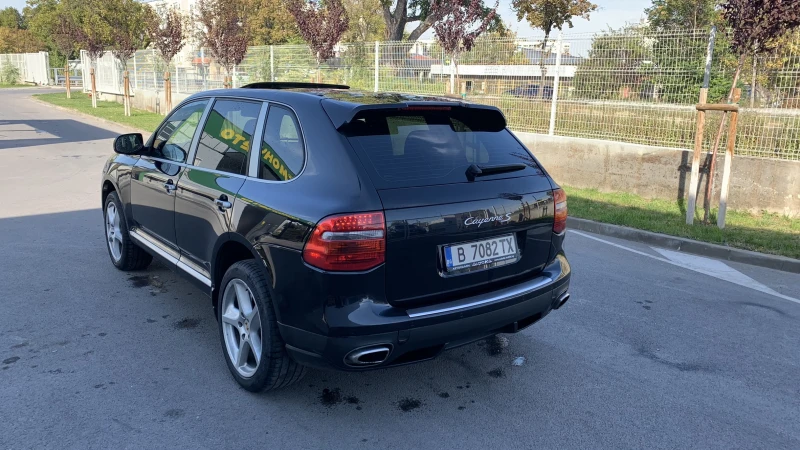 Porsche Cayenne ПЕРФЕКТНА, снимка 3 - Автомобили и джипове - 48438094