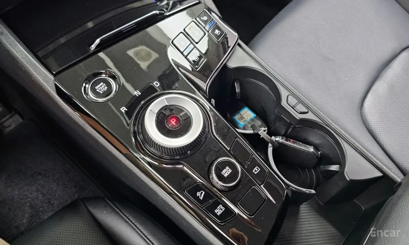 Kia Sportage 1.6 TURBO PRESTIGE* НАЙ-ДОБРА ЦЕНА В БЪЛГАРИЯ* , снимка 7 - Автомобили и джипове - 51275536