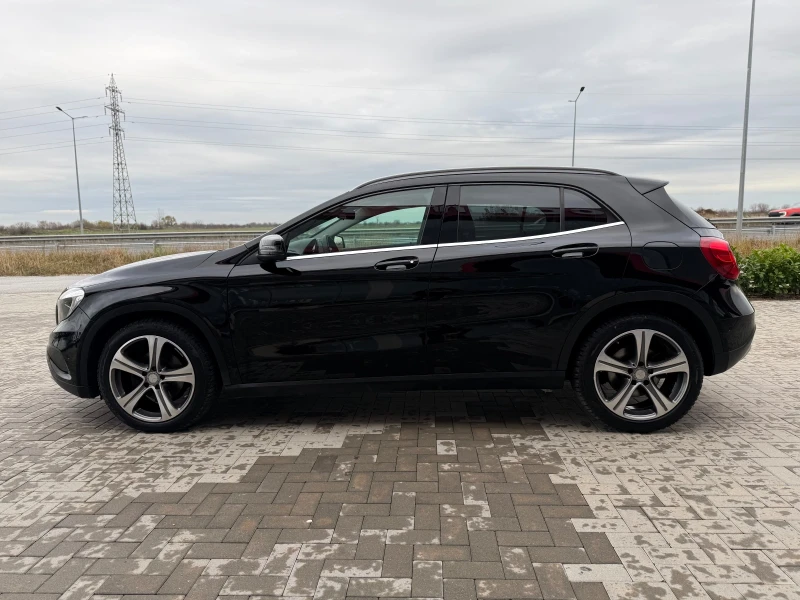 Mercedes-Benz GLA 220 4MATIC, снимка 7 - Автомобили и джипове - 52700359