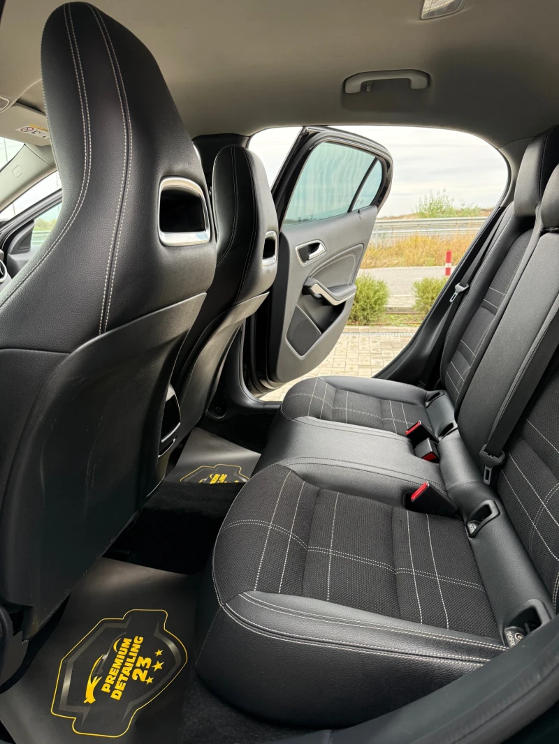 Mercedes-Benz GLA 220 4MATIC, снимка 15 - Автомобили и джипове - 52700359