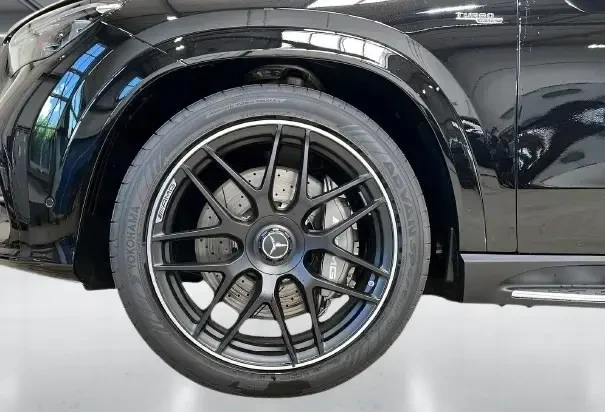 Mercedes-Benz GLE 53 4MATIC + AMG = Premium Plus = Night Package Гаранция - изображение 4