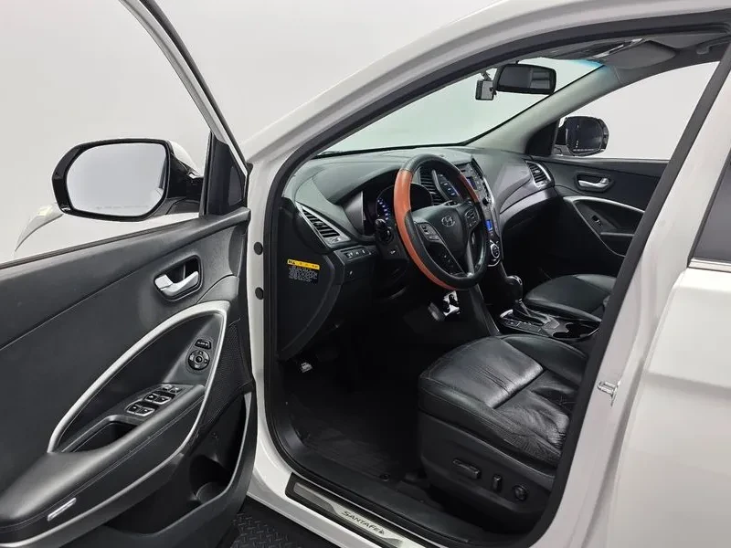 Hyundai Santa fe 2.0, снимка 10 - Автомобили и джипове - 54871191