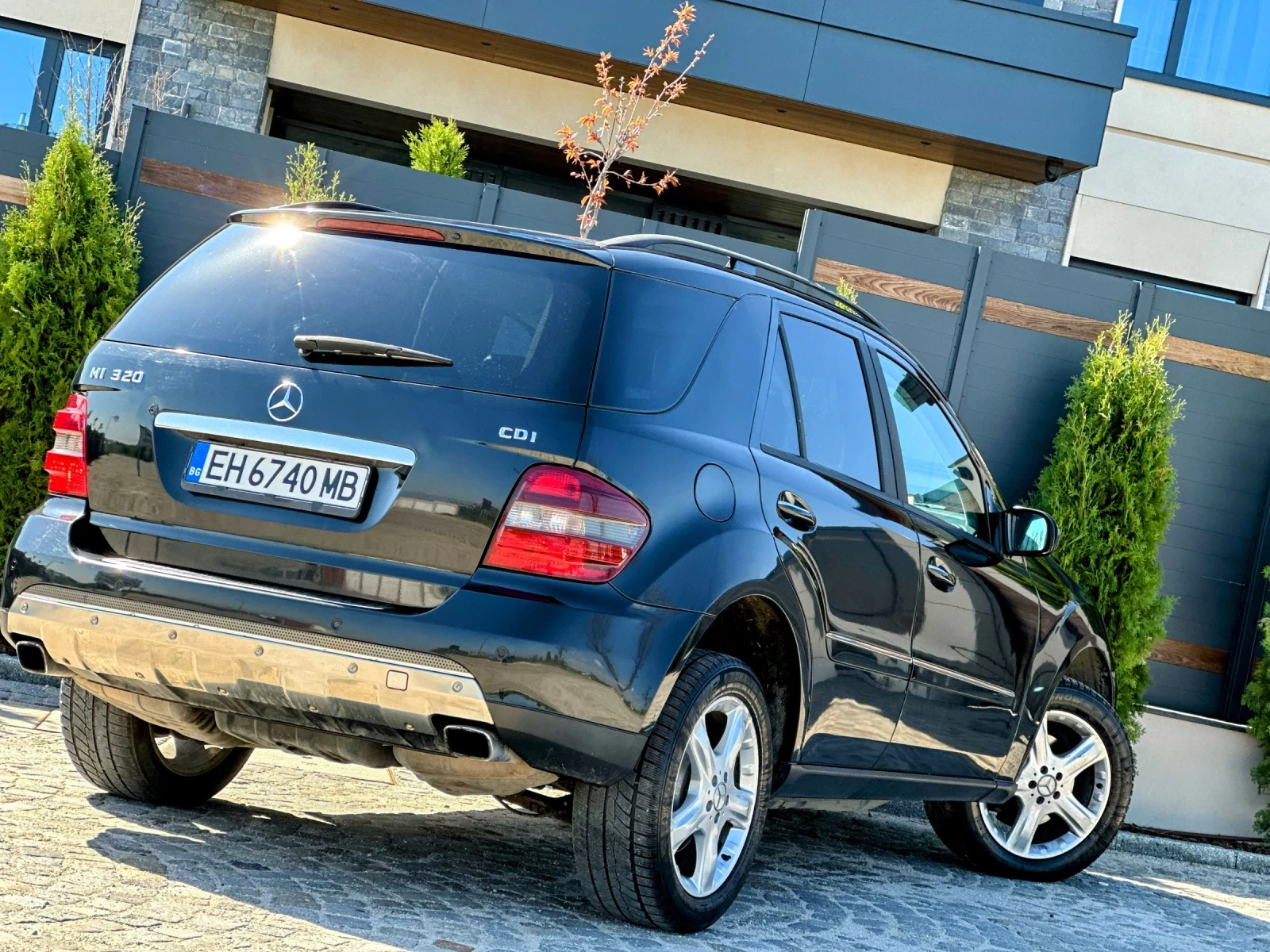 Mercedes-Benz ML 320 3.0D/224HP* ПАНОРАМА* ПОДГРЕВ* ПАМЕТ* ЕЛ СЕДАЛКИ*  - изображение 5