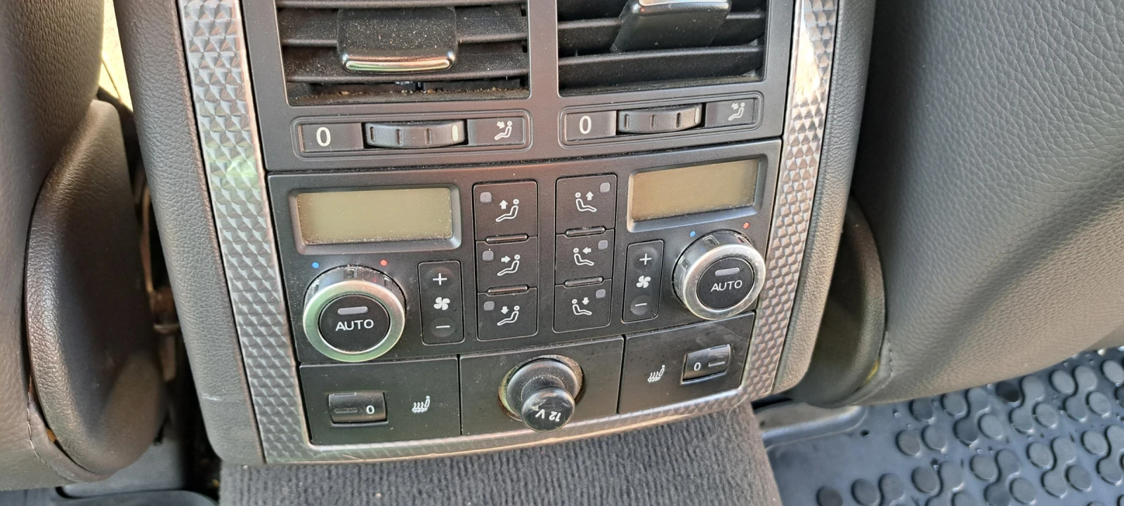 VW Touareg 3.0TDI На възглавници  - изображение 9