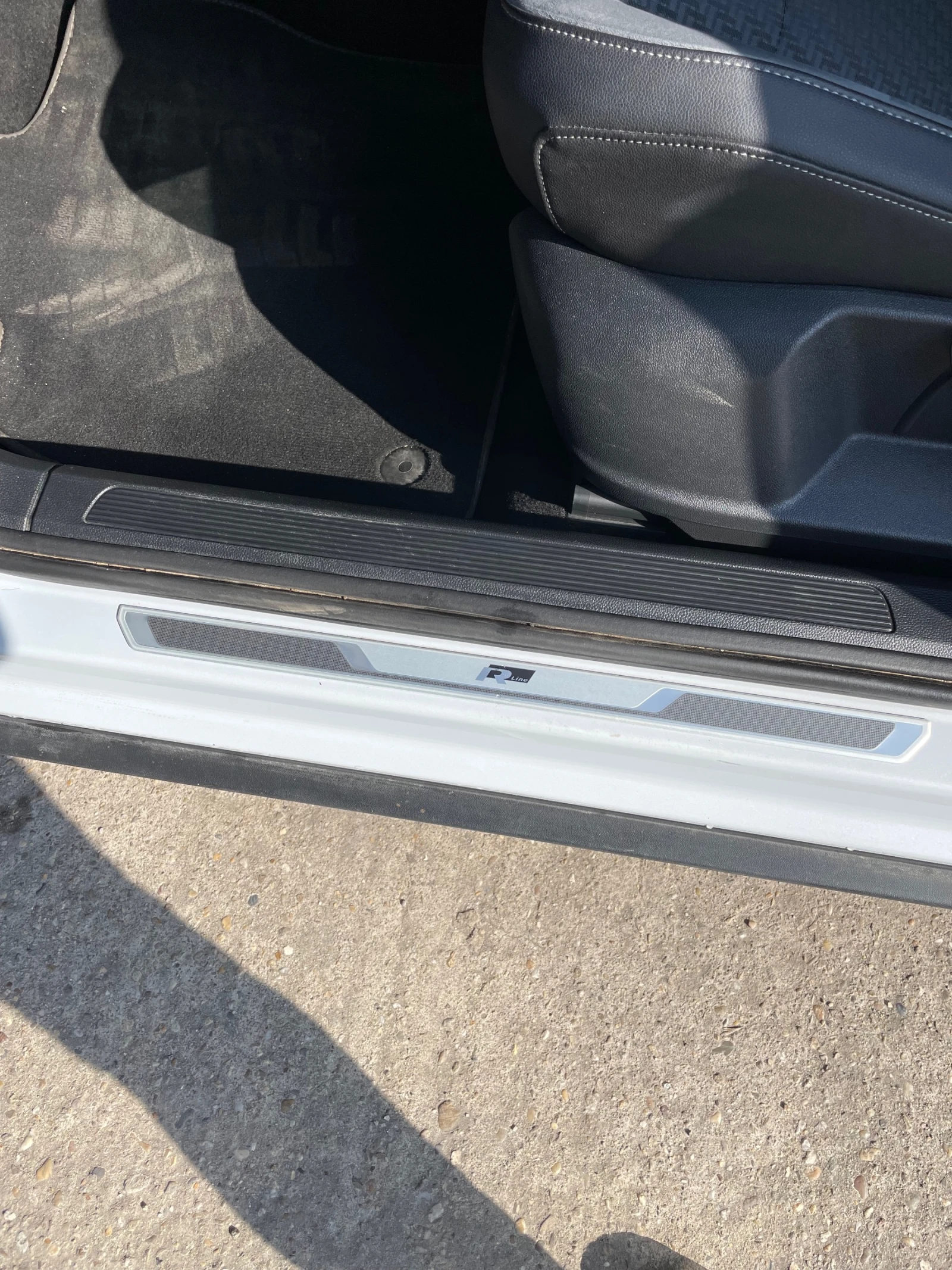 VW T-Roc 2.0 TFSI R line FULL LED - изображение 5
