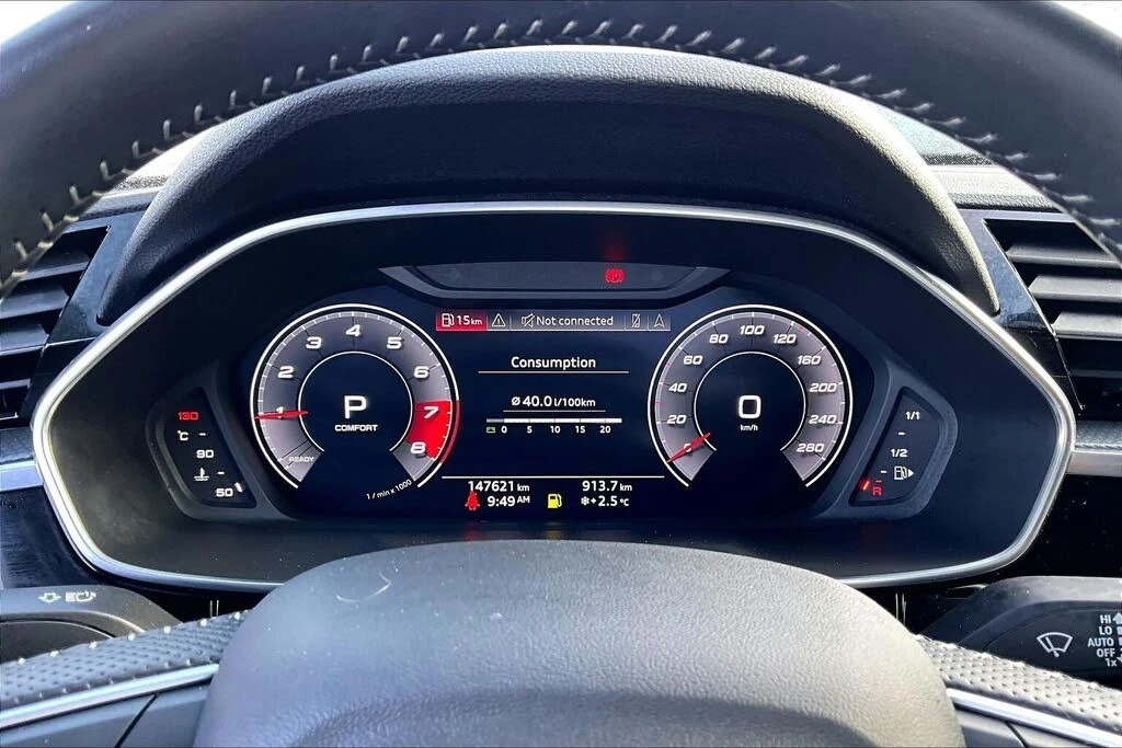 Audi Q3  Premium Plus* S Line* АвтоКредит * (ЦЕНА ДО БГ), снимка 13 - Автомобили и джипове - 54486034