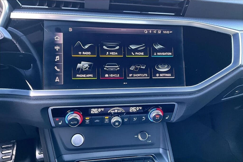 Audi Q3  Premium Plus* S Line* АвтоКредит * (ЦЕНА ДО БГ), снимка 9 - Автомобили и джипове - 54486034