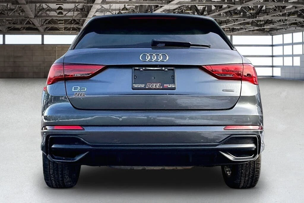 Audi Q3  Premium Plus* S Line* АвтоКредит * (ЦЕНА ДО БГ), снимка 6 - Автомобили и джипове - 54486034
