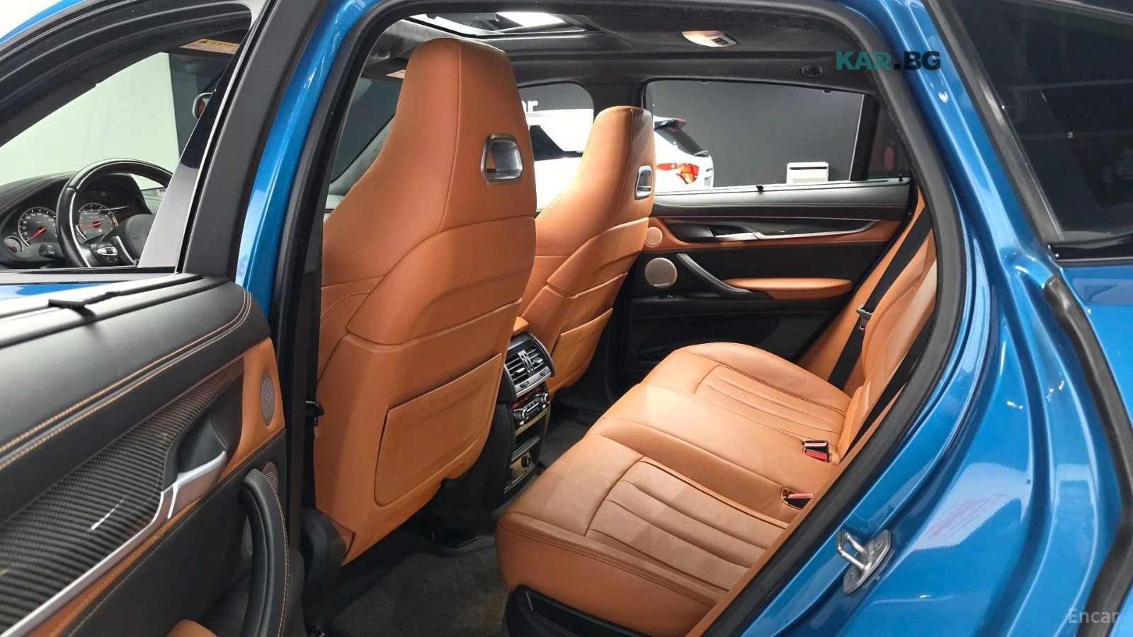 BMW X6 M PERFORMANCE* HEAD UP* 360* ОБДУХВ* ПАНО* 360* , снимка 12 - Автомобили и джипове - 54886954