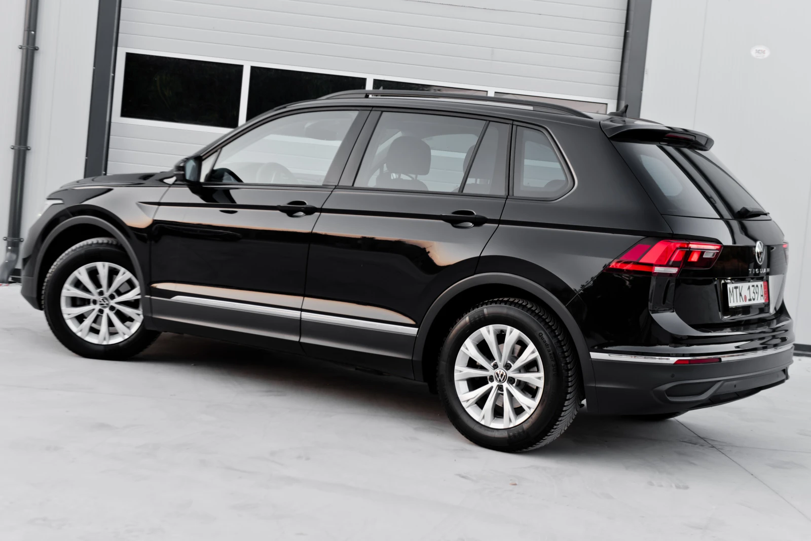 VW Tiguan 1.5T Facelift, снимка 5 - Автомобили и джипове - 55943681