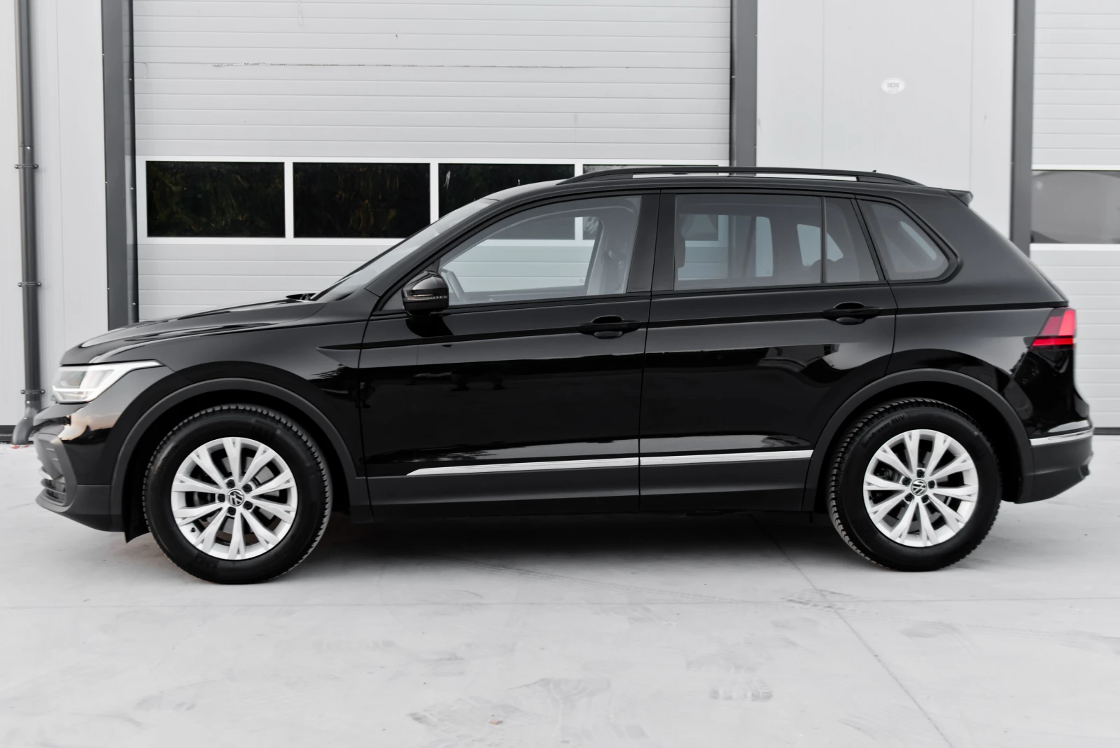 VW Tiguan 1.5T Facelift, снимка 4 - Автомобили и джипове - 55943681