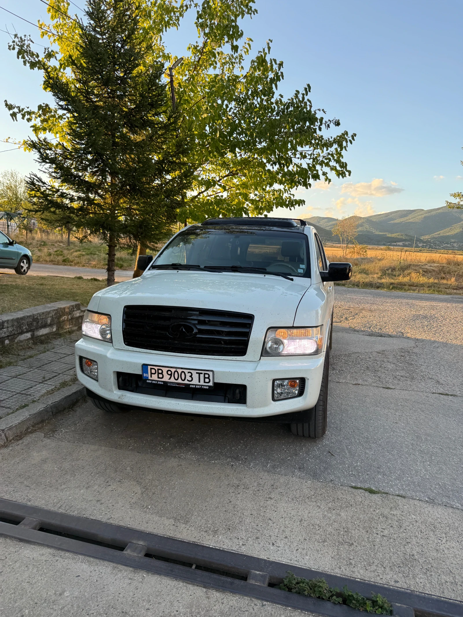 Infiniti QX56