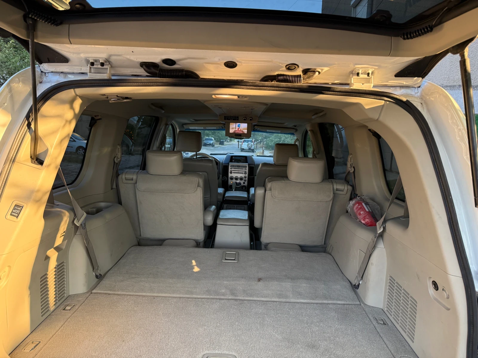 Infiniti QX56, снимка 3 - Автомобили и джипове - 56273015